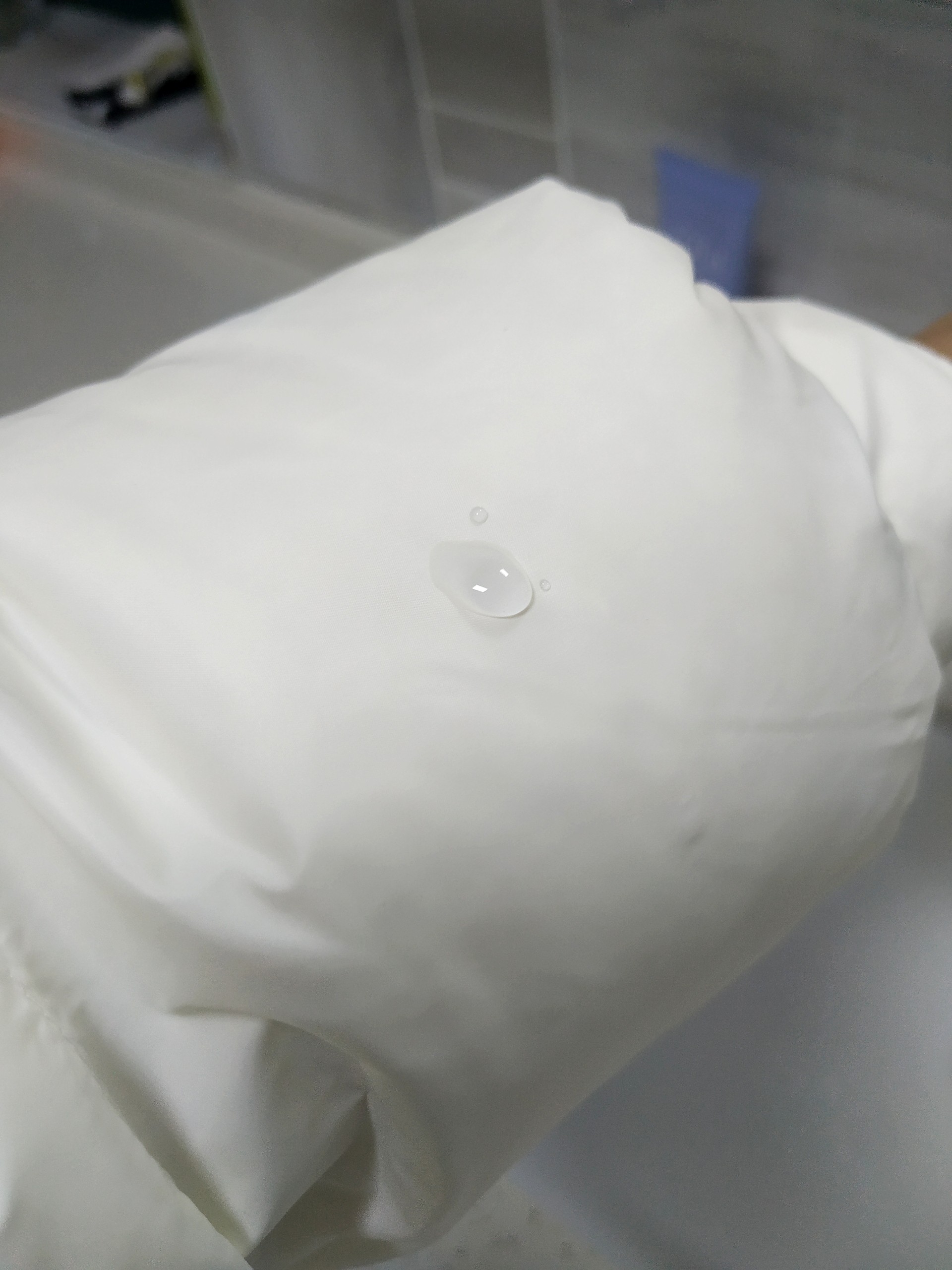 小丙z400羽绒服怎么样?质量可以吗?剖析细节看真相!
