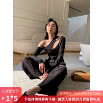 8 Fold Clear Cabin Black Copper Ammonia Air Layer Dew Shoulder Sloped Collar Design Sensation Undershirt Woman Winter New Long Sleeve Sashimi T-shirt