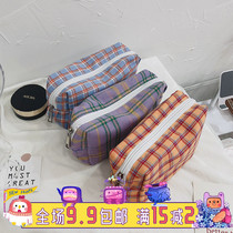 Creative Plaid large capacity pen bag ins Wind hipster students with pencil bag stationery storage bag retro simple