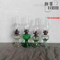 Old-fashioned objects old retro kerosene lampFolk nostalgic lodging pieces film and television decoration