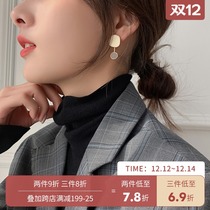 Geometric Contrast Color Autumn and Winter Earrings French Advanced Sense Retro Hong Kong Flavor Net Red Earrings 2021 Ear Clip Women Without Ear Cave
