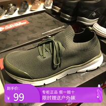 The same outdoor agent hiking shoes in the mall are lightweight and breathable summer comfortable walking shoes for men and women