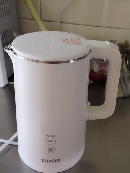 苏泊尔SW-15J68A家用热水壶