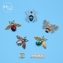 DIY drop glue phone case accessories creative cartoon alloy bee accessories letter material air outlet accessories