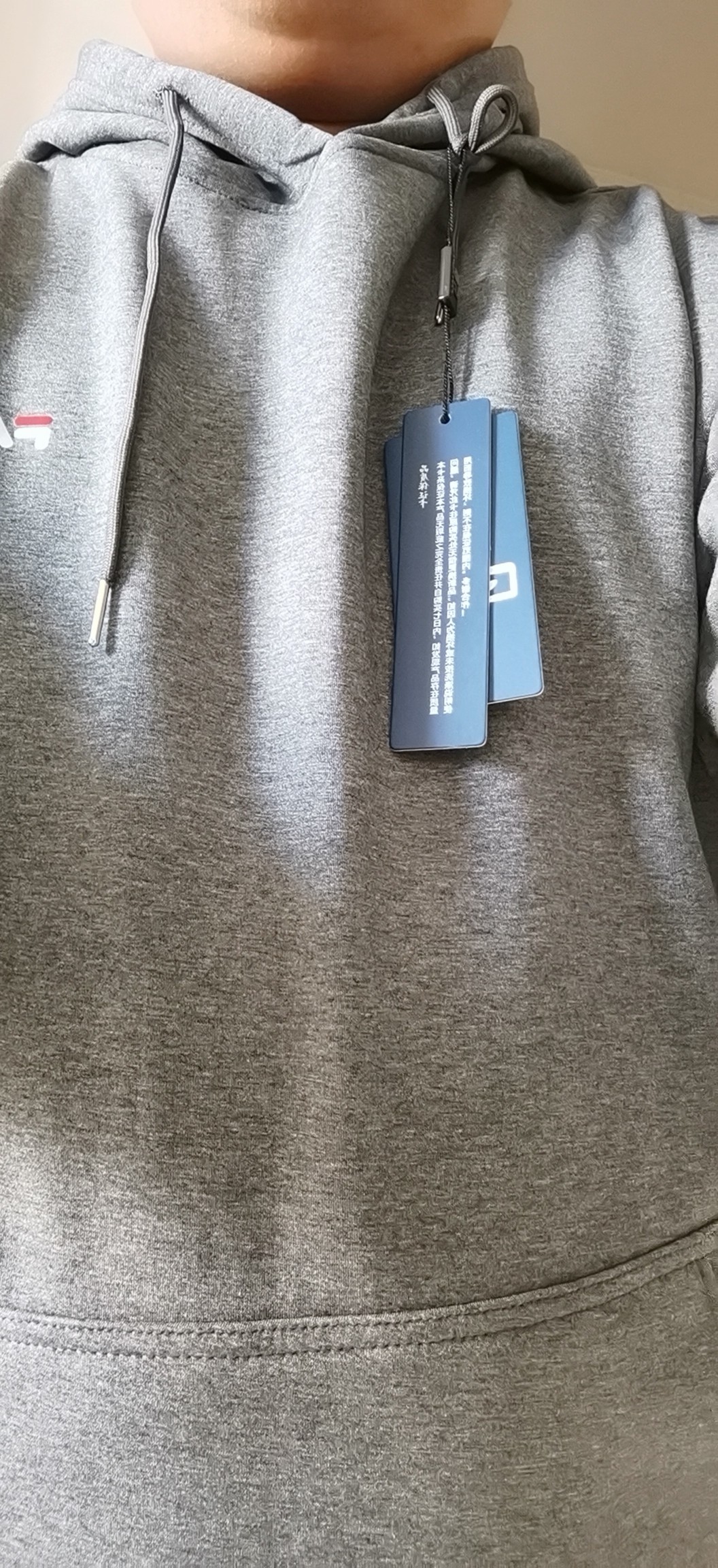 内幕爆料探路者衣服？在户外里算？卫衣怎么样呢？质量如何？老鸟吐槽评测