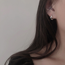 Simple personality glossy ear buckle s925 sterling silver platinum-plated handsome men and women couple neutral earrings earrings earrings earrings