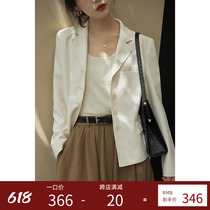 Beautiful emperor Xiaohe casual 100 hitch short suit jacket woman early spring new loose temperament Western suit