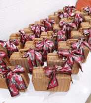 Retro Handwoven Basket Red Wine Box Prop Box Imitation Vine chicket containing box Suitcase Suitcases Box Gift Boxes