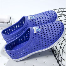 Outdoor hole sandals mens 2020 Summer new breathable trend driving soft bottom casual wading Beach mens shoes
