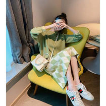  Pregnant womens spring suit fashion Western-style top Net red mid-length early spring maternity sweater Spring and autumn