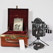 Antique camera Swiss BOLEX H16 mm film film camera 3 Cohen lens with handle