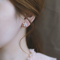 Silver Bench s925 Pure silver Needle Cherry Blossom Earrings 2021 New Tide Earrings Brief Lady Small Superior Sensual Earrings