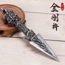 Retro Puba Vajra prong and pestle Tibetan Buddhist hall supplies in front of the Buddha hall to worship Tantra trumpet