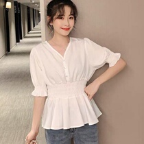 Western style chiffon shirt female 2021 new summer wear V-collar waist very immortal top design sense of heart machine niche shirt