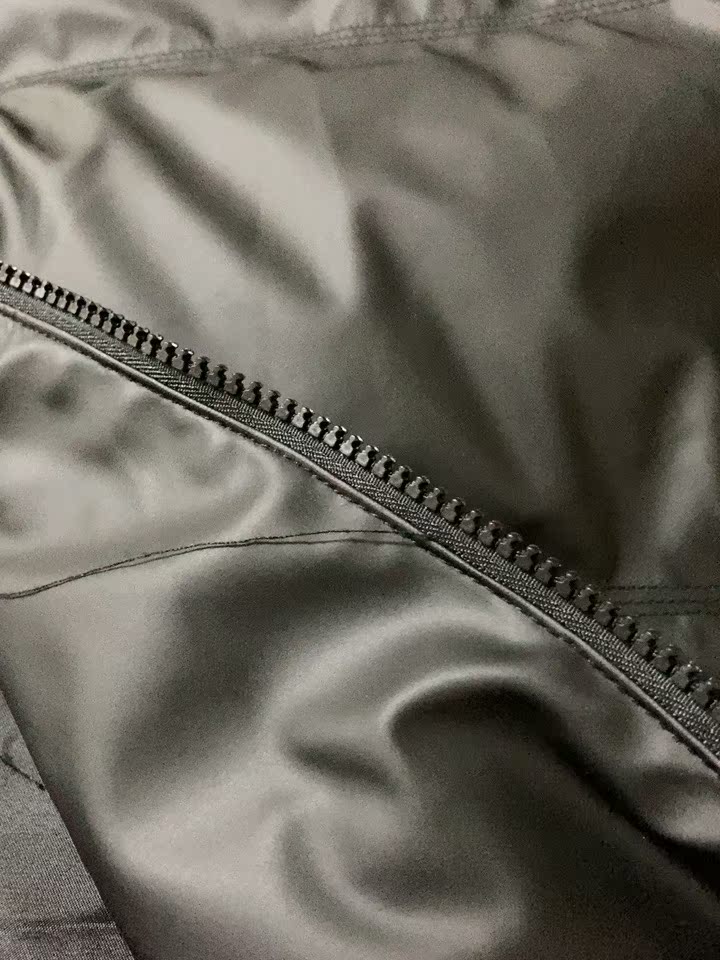 内幕爆料皮市巷小区好房羽绒服怎么样呢？质量如何？老鸟吐槽评测