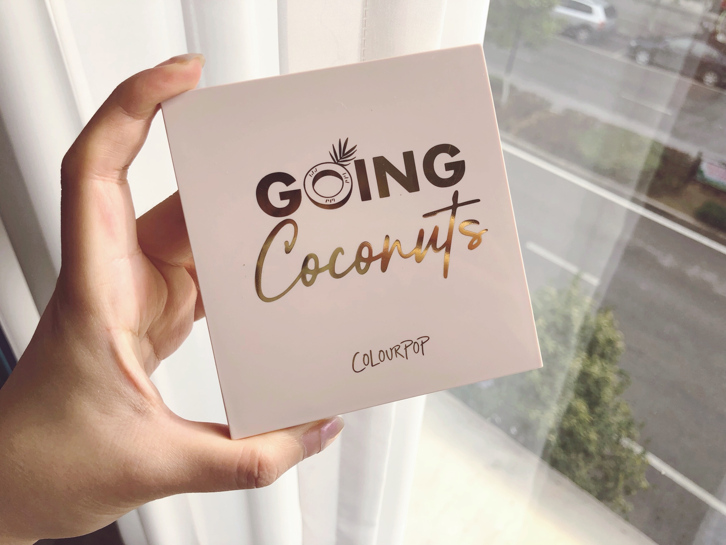 请问大伙：松下卡拉泡泡眼影盘究竟怎么样,真实使用感受揭秘!!!不看必后悔