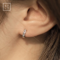 Mrs. t Shen S925 sterling silver to sleep without picking earrings female Korean simple fashion versatile round small earrings