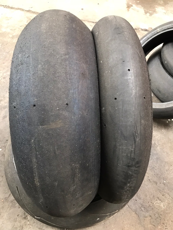 Schneider Bald Tire 180/60R17 200/60R17 120/70R17 180/55R17 Schneider Bald Tire 180/60R17 200/60R17 120/70R17 180/55R17