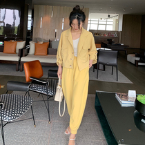 From a spring dress 2019 female grandma pants spring suit female two-piece foreign style suit suit female temperament Korean version