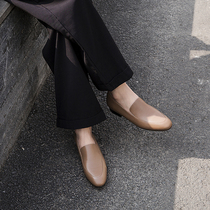 Clearance leather flat shoes womens British all-match simple loafers small leather shoes European station womens shoes