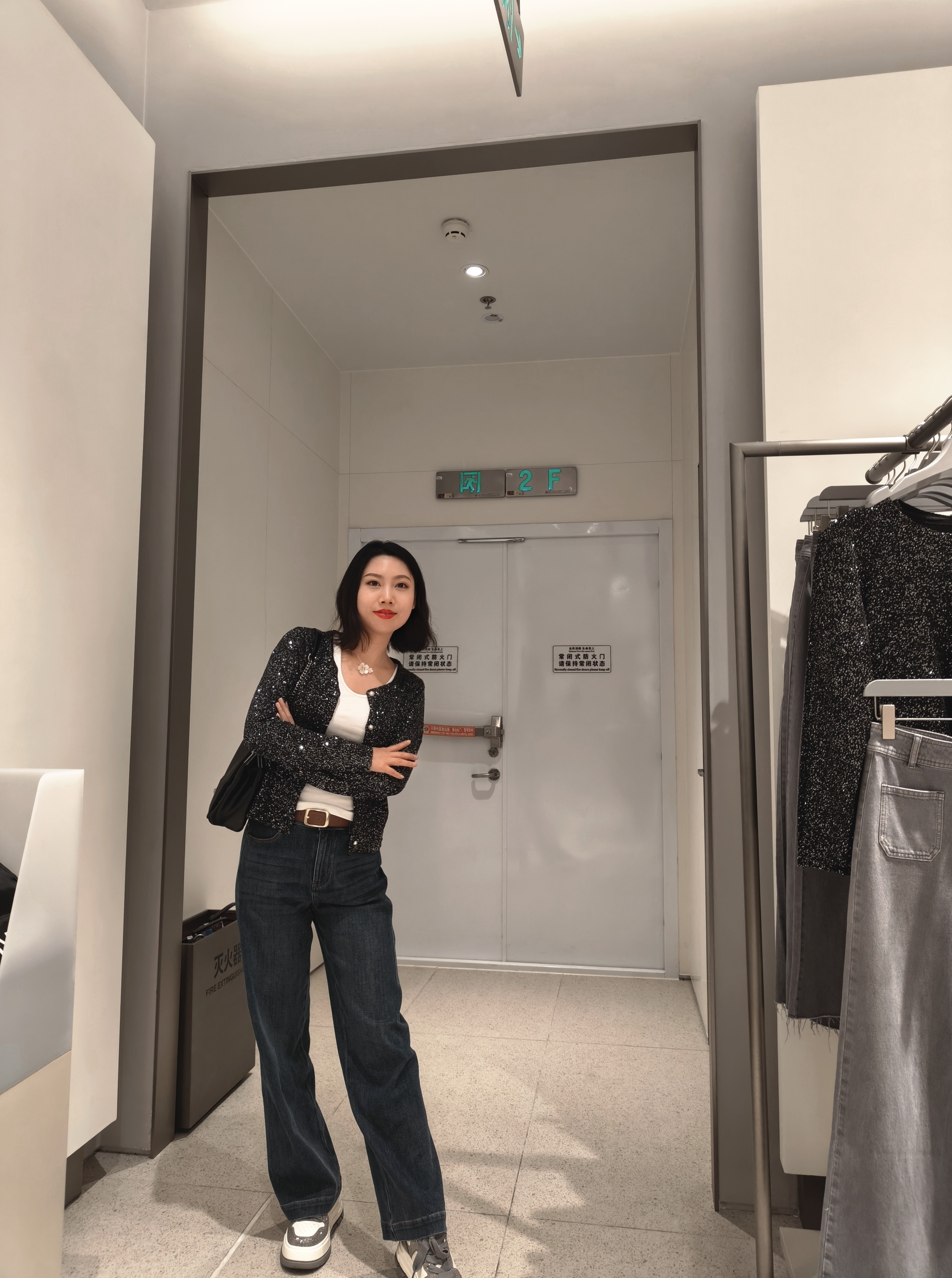 伊芙丽镇店春夏爆款 高腰设计拉长比例 弹力舒适不勒腿 朱珠代言