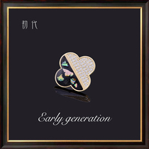 Crown four-leaf clover anti-light brooch handmade oil high-grade womens simple pin neckline buckle fixing accessories