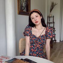 Fan-style V collar back snow spinning Broken Flowers Skirt Woman 2021 Summer New collection Waist Display Slim sweet and salt fairy Lions dress