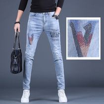 Official website Four Seasons Europe Station men bronzed and printed jeans Mens pants Chauded with small foot casual pants
