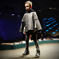 Le Wenxi new 12-year-old Class B Boy English cowboy cloak loose moderate cotton cloak autumn boy
