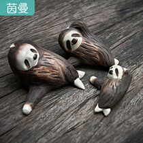 Yinman home solid wood hand-carved animal creative personality cute home sloth jewelry decoration