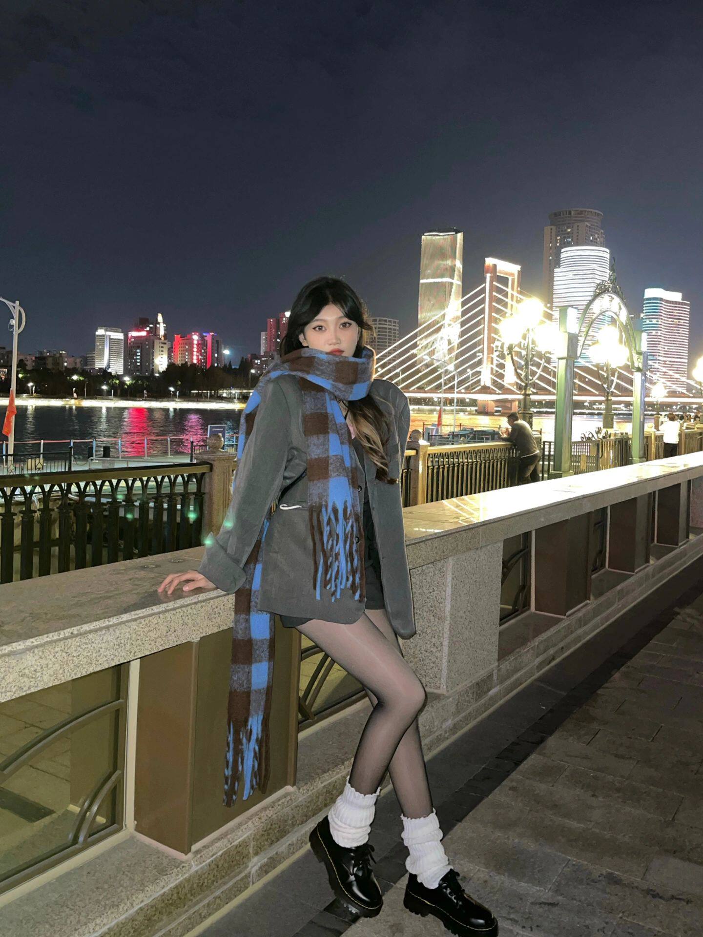 小野和子冬季黑丝光腿神器 加绒双层设计保暖不臃肿 替换装方便实用