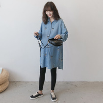 Pregnant women dress spring dress long denim skirt 2021 New Korean breastfeeding shirt spring and autumn cardigan coat tide