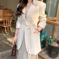 White small suit jacket female spring style Temperament Cashew Design Sensation small crowd Slim Loose Senior West Suit Womens Blouse