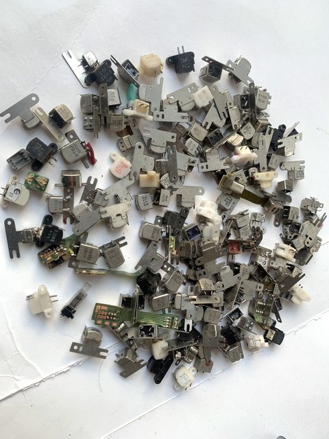 Recorder Mechanism Single/Dual Channel 4-Channel Head with Erasing Function, Mixed New and Old, 500 Grams, Approximately 140 Pieces