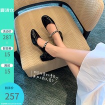 (Lv Xiaobu)Good warm oil on the feet Vintage sweet Mary Jane small leather shoes Patent leather low-heeled shoes thick-heeled shoes