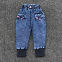 Childrens spring and autumn jeans Korean version female baby foreign pistachio pants small leggings pants boomer girl 2021 spring dress new body