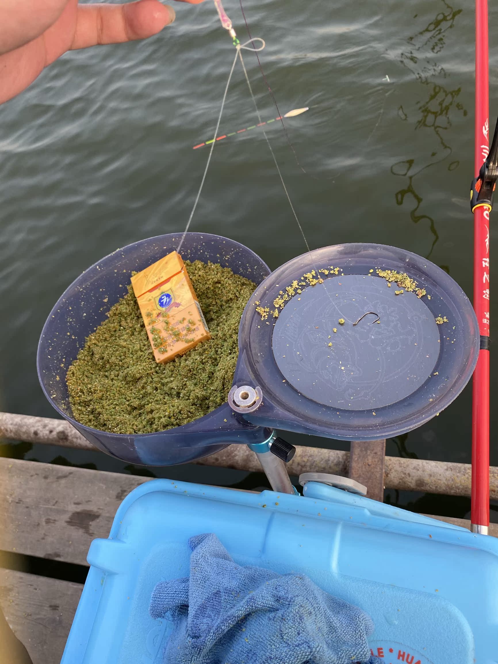 佳钓尼大物杆为什么没有防伪编码，佳钓尼大物杆进水是怎么回事
