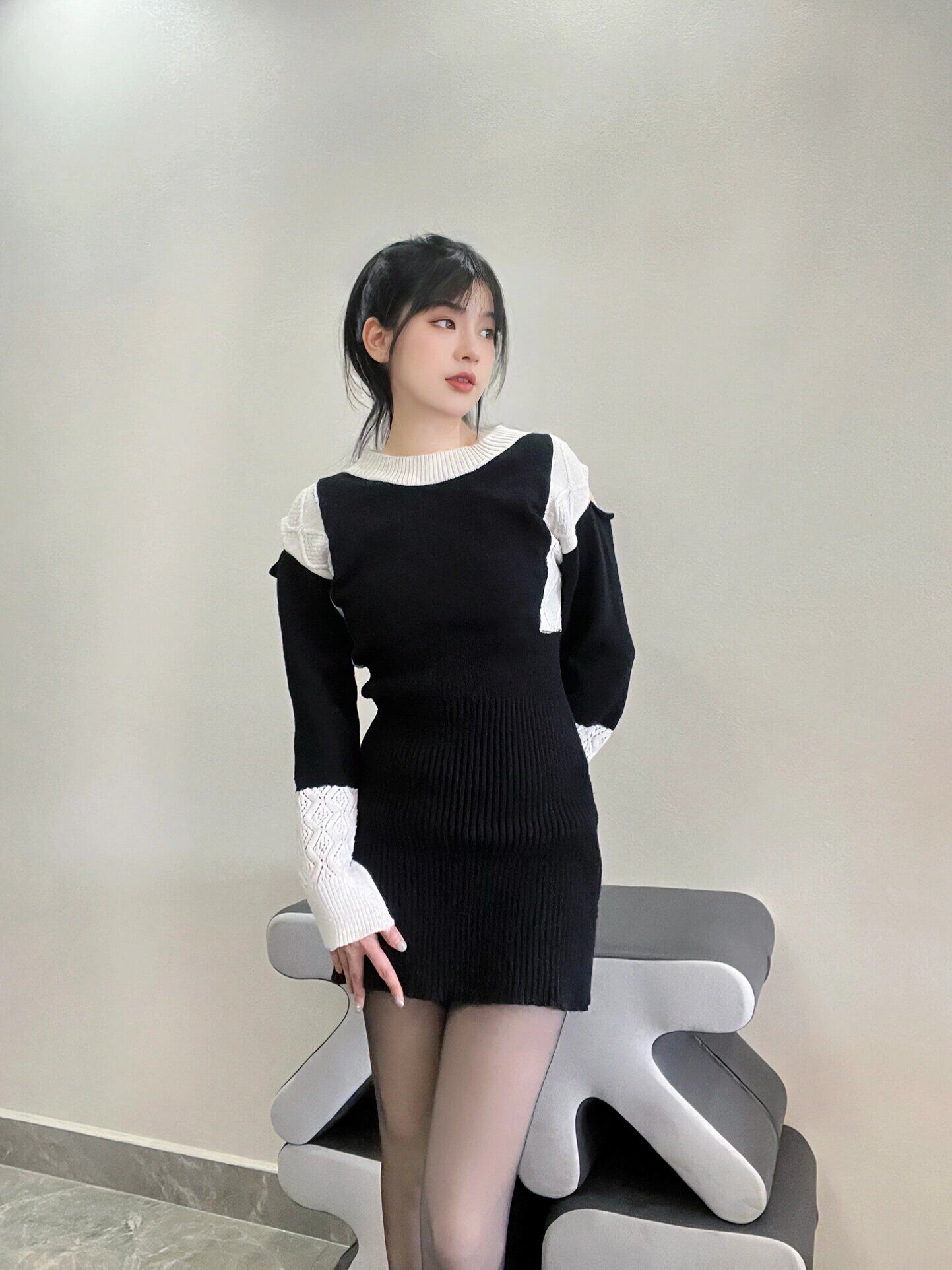 小野和子冬季黑丝光腿神器 加绒双层设计保暖不臃肿 替换装方便实用