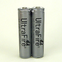 UltraFire 17670 3 7V 1800mAh With Protective Battery Pair Flashlight Rechargeable Lithium Battery