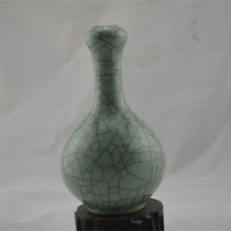 Jingdezhen antique ceramics Songguan kiln open piece garlic bottle antique home furnishings Jingdezhen porcelain collection