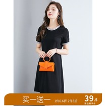 In the summer of 2021 the new womens temperament webbing stitching thin straight T-shirt short sleeve dress