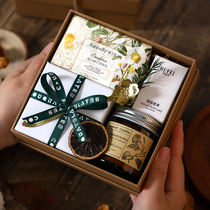 Hand gift female bridesmaid best man wedding gift box practical guest birthday