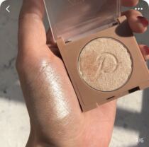 Spot Thailand zenn monochrome high-gloss powder delicate brightening polarized stereo repair beginners