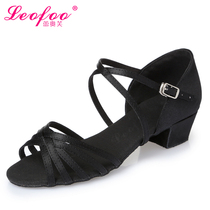 (daily special price) children Latin dance shoes black satin flat knots soft bottom dance shoes dance shoes Latin dance shoes L46