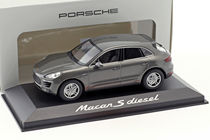 Clearance price Porsche 4s original car Model 1:43 MACAN diesel version mini cut OEM