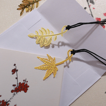 Cute stationery flower shape hollow metal bookmark Exquisite brass bookmark Student small exquisite mini bookmark