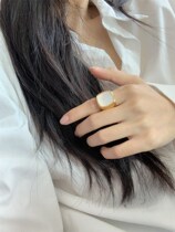 ins French cold air Square ring HIDemi with niche advanced simple white Fritillaria gilded ring