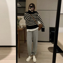 2020 Design Sense style small crowdsourcing raccoon black sweater womens autumn winter loose Korean version of the outside wearing thickened
