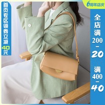 Leather womens bag 2021 new crossbody bag white niche brand bag cowhide shoulder retro armpit bag advanced sense