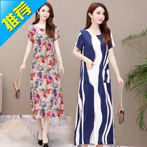 2020 new middle-aged and elderly womens cotton silk dress big ◆ new size loose mother short sleeve floral knee